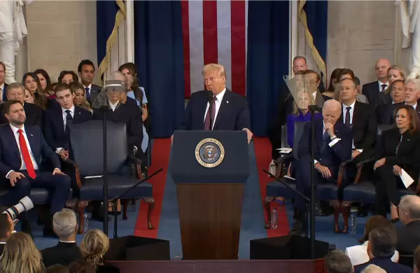 Donald Trump juró como nuevo presidente de Estados Unidos