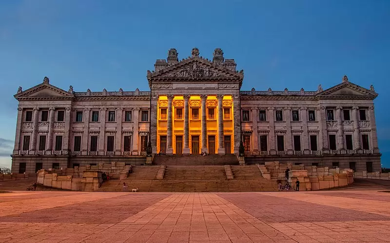 Palacio Legislativo. Foto: Wikimedia Commons.