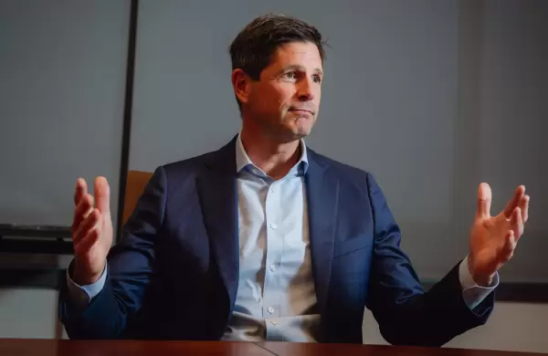 Charles Schwab se dispar un 8% en Wall Street tras reportar slidos balances