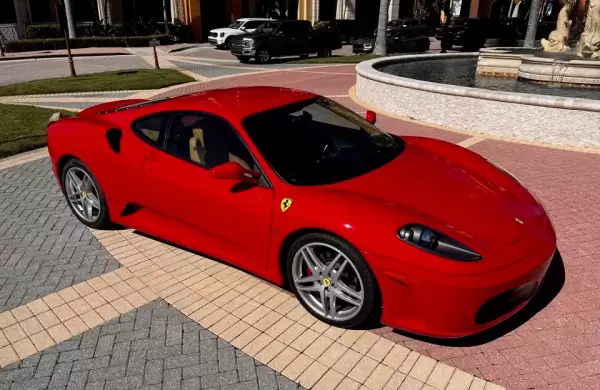 Las particularidades de la Ferrari de Donald Trump que salió a subasta