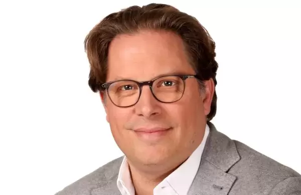 El CEO de Bic, tercera generación de la familia fundadora, deja su cargo: cómo sigue el negocio de la firma