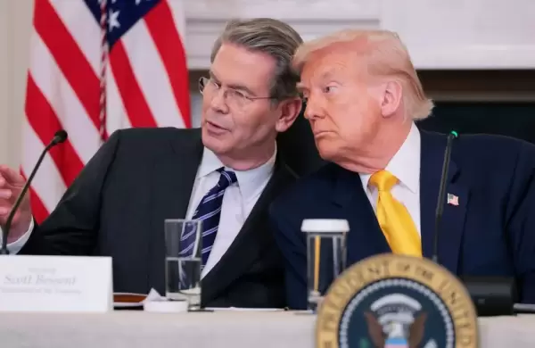Trump mantendrá los aranceles: ni acuerdos ni déficits comerciales frenan el 10%