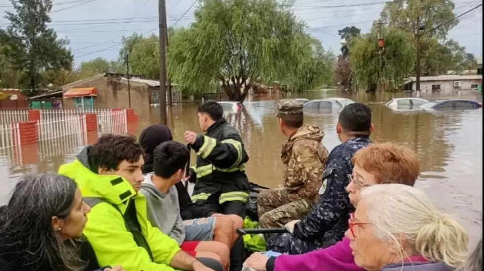 armada argentina temporal inundaciones