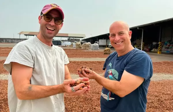 Una empresa convierte el descarte del cacao en jugos, gomitas y harinas y supera los US$ 10 millones en ventas