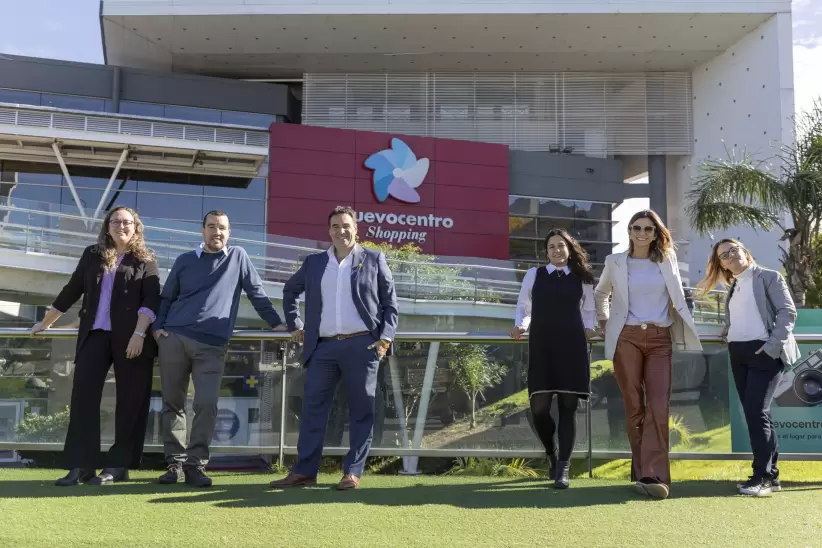 Equipo gerencial de Nuevocentro Shopping. Foto: Nicols Garrido.