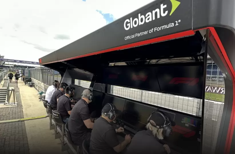 globant partner oficial de f1, diseo el team content delivery system, una plataforma de alto rendimiento  para potenciar a los ingenieros y jefes de