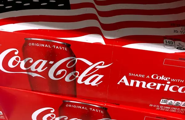 Trump convenci a Coca-Cola de cambiar su frmula: cul es el nuevo producto que utilizan