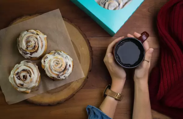 De Seattle a Montevideo: los detalles detrás del desembarco de la icónica marca de rolls de canela Cinnabon en Uruguay