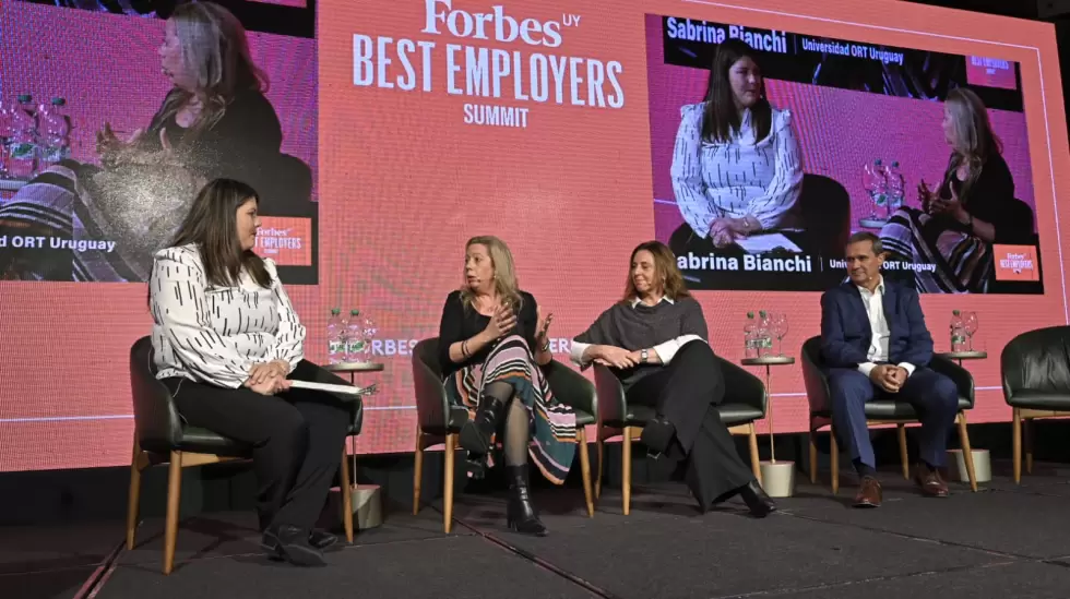 Mara Noel Durn, Sabrina Bianchi, Patricia Garca y Enrique Ermoglio. Foto: Die