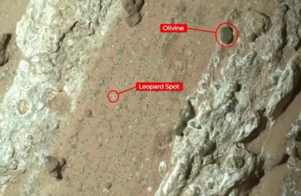 Minerales hallados por la NASA reavivan la posibilidad de que alguna vez haya existido vida en Marte