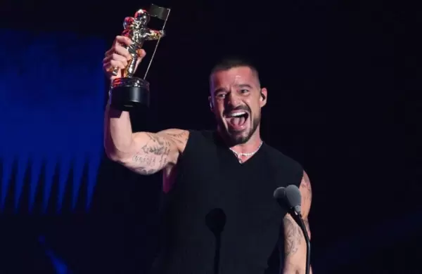 Livin' La Vida Loca" volvió a ser número 1 en EE.UU. gracias a un show que devolvió a Ricky Martin al centro de la escena