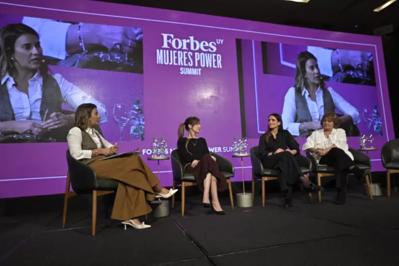 Viviana Ruggiero, Marjorie Spitalnik, Cecilia Sierra y Marisa Dellepiane. Foto: Diego Olivera.