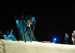 Esquiar de noche? Estos destinos ofrecen la montaa solo para vos, con cena, spa y aerosilla iluminada