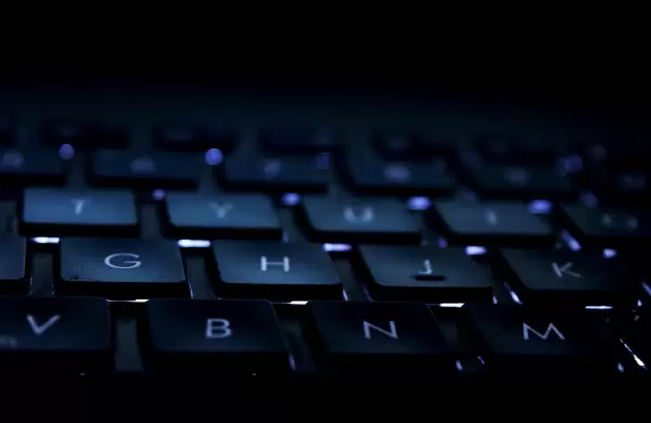 Qu son los "tokens de pensamiento" y por qu estn disparando los costos globales de la IA Generativa