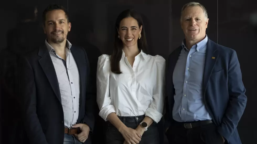 Martn Alcal Rub, Andy Robert y Enrique Topolansky. Foto: Leonardo Main.