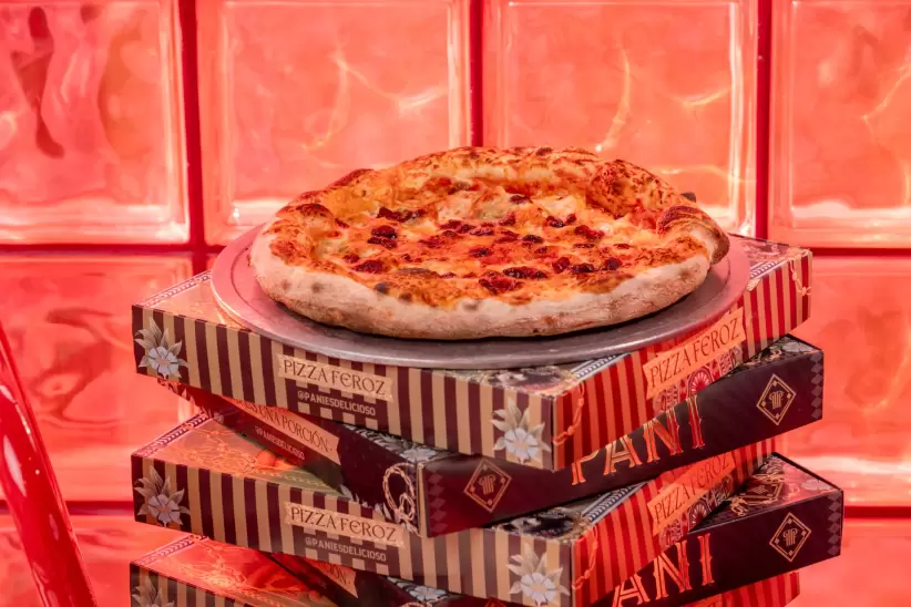 Iluane adquirió PANI Pizza Feroz, un concepto más nocturno, que combina pizzas de larga fermentación, platitos creativos y coctelería de autor.