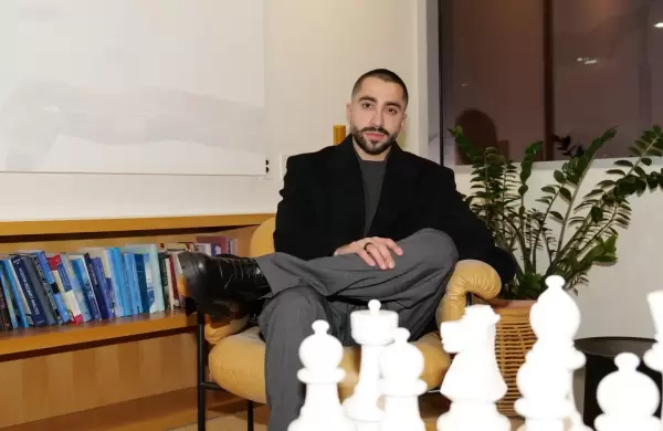 Tenía 24 años, un proyecto de IA y en ocho meses construyó un negocio que vale US$ 2.500 millones