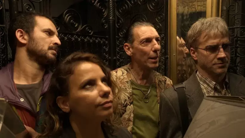 27 noches, una pelcula de Netflix dirigida, coescrita y coprotagonizada por el uruguayo Daniel Hendler. Foto: Difusin.