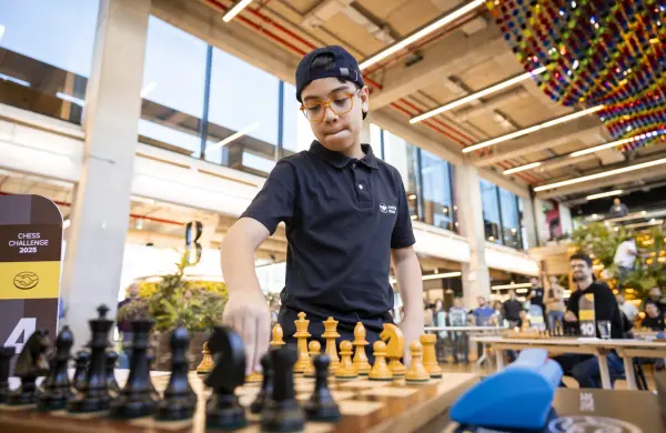 Faustino Oro, el ajedrecista sponsoreado por MELI, más cerca de convertirse en el Gran Maestro más joven de la historia a los 12 años