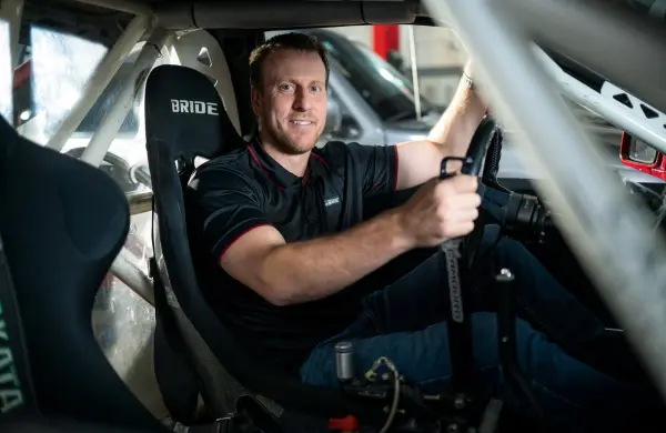 Más allá del drift: cómo Fernando “Monti” Montero une su pasión por ayudar con su amor por los autos