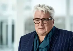 Quién es Hans Georg Näder, el dueño del megayate Pink Shadow valorado en US$ 60 millones que está en el puerto de Punta del Este