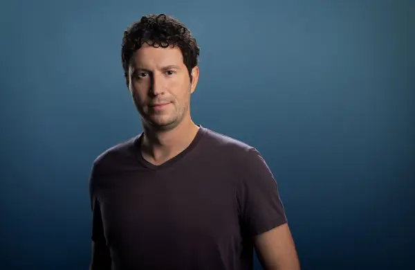 Con solo tres años de vida, su empresa vale US$ 12.000 millones y él ya se codea con los grandes multimillonarios tech