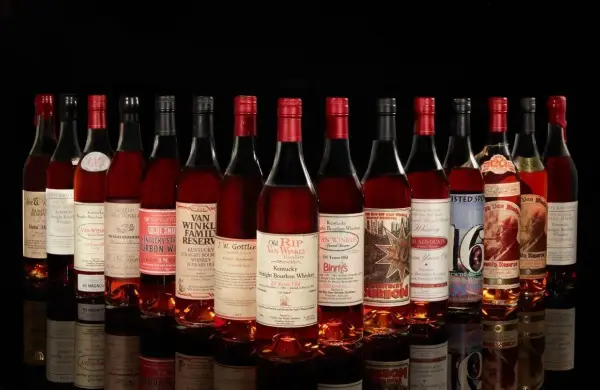Los whiskys más caros de la historia: cuáles son, cuánto cuestan y qué los hace tan especiales