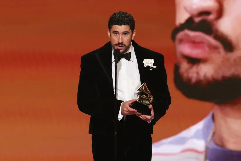 68th GRAMMY Awards - Show
LOS ANGELES, CALIFORNIA - FEBRUARY 01: Bad Bunny accepts the Album of the Year award for "DeBÍ TiRAR MáS FOToS" onstage dur