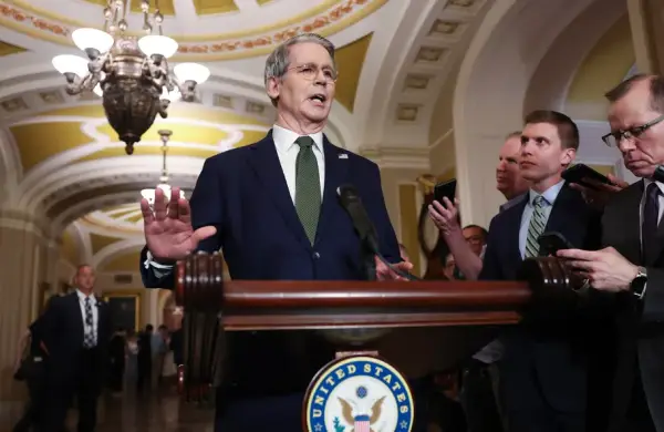 La advertencia de Bessent que podría provocar un salto en los precios del oro y el bitcoin