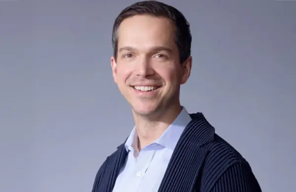 Un mal diagnóstico lo llevó a cuatro cirugías, decidió emprender en MedTech y su startup ya vale US$ 1350 millones