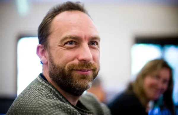 El dilema de Wikipedia: ¿puede el último bastión gratuito de internet sobrevivir a la era de la IA?