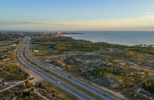 Con un desembolso de US$ 500 millones y el uso de IA, lanzan un megadesarrollo en Uruguay que ya atrae a inversores de toda la región