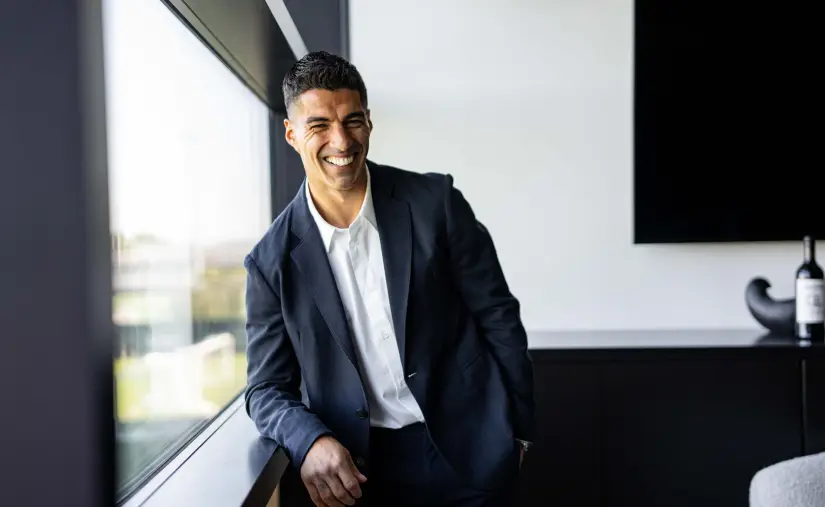 De futbolista a empresario: Luis Suárez es el protagonista de la tapa número 22 de Forbes Uruguay