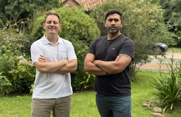 
Se inspiró en shows de drones, creó empresa de limpieza en altura y ahora se expande en Latam y Europa con inversión de US$ 2 millones