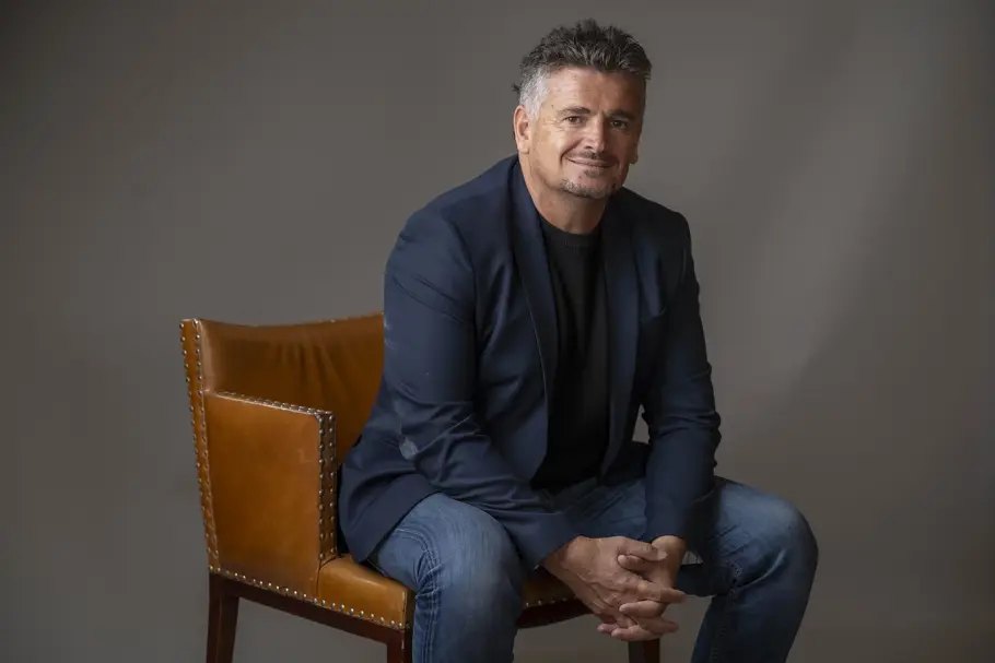 summit ia total disruption - 2026 - 10mo panel - ia y showbiz - alejandro carniola - unidigital - 260326fb-0678