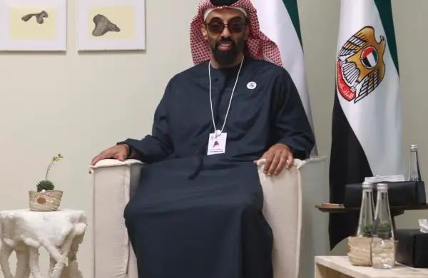 Una demanda destapó el vínculo secreto del fondo que invierte en OpenAI y Anthropic con Abu Dhabi