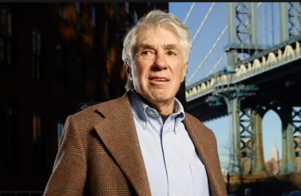 De "donar" sangre para comer a una fortuna de US$ 2.000 millones: la historia del creador de Dumbo, el barrio de moda de Nueva York