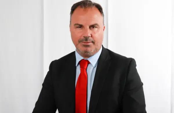 Redpiso: la inmobiliaria cofundada por un uruguayo que se posiciona entre las mayores de España y alcanza cifras récord