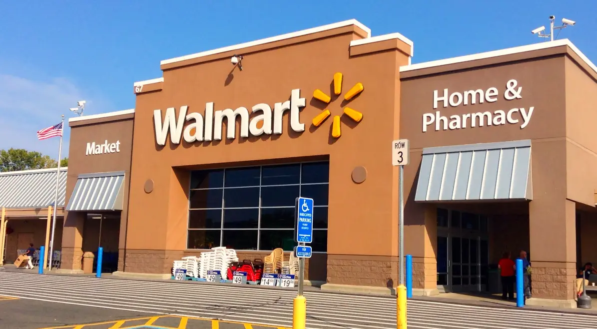 Walmart dejó de ser solo un minorista de productos de consumo masivo y avanzó hacia un negocio diversificado. (Foto: Mike Mozart from Funny YouTube, USA, CC BY 2.0 <https://creativecommons.org/licenses/by/2.0>, via Wikimedia Commons).