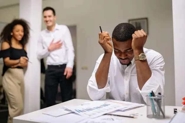 Fotos de stock gratuitas de adentro, adulto, caucásico