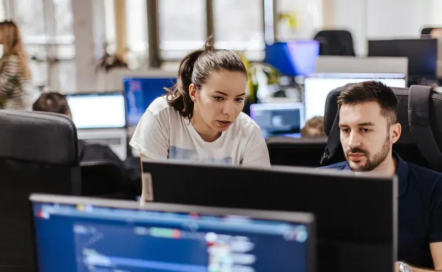 ¿La programación está en riesgo? El impacto real de la IA en el desarrollo de software