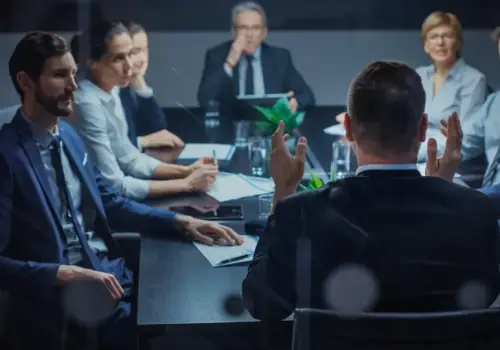 Cuánto gana un CMO en Estados Unidos y qué fortalezas y debilidades les detectan sus CEOs
