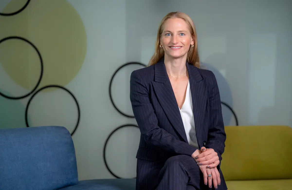 Lucía Muñoz, socia de Capital Humano de Deloitte: “Es necesario sentarnos a definir cuáles van a ser las reglas de la IA en las empresas”