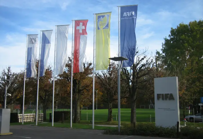 SE PUEDE USAR/FIFA  (Foto: MCaviglia digimen.ch, CC BY-SA 3.0 <https://creativecommons.org/licenses/by-sa/3.0>, via Wikimedia Commons).