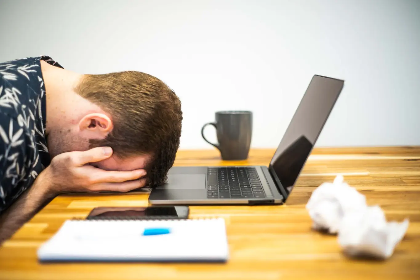 SE PUEDE USAR/Burnout (Foto: Microbiz Mag, CC BY 2.0 <https://creativecommons.org/licenses/by/2.0>, via Wikimedia Commons)