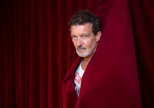 "Soy amenazantemente feliz": la nueva vida de Antonio Banderas como empresario teatral
