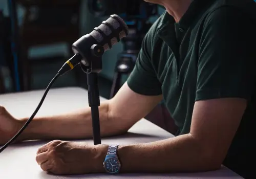 La economía del podcasting ya mueve US$ 9.200 millones y el video se vuelve la nueva llave de crecimiento