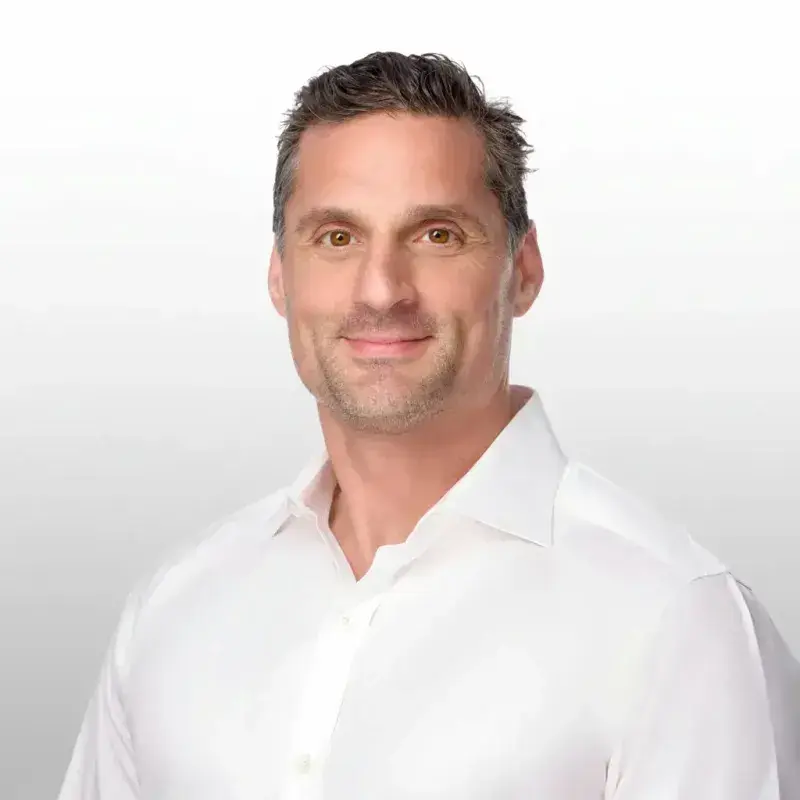 Phil Fayer (SE PUEDE USAR) Crédito: LinkedIn Phil Fayer