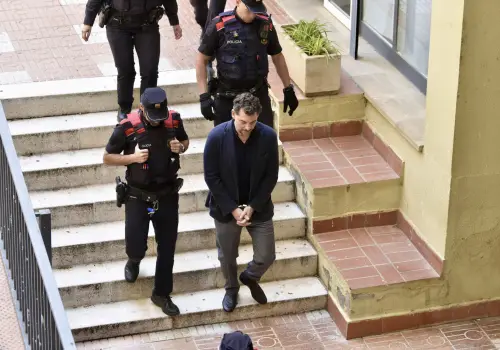 Acusado del crimen de su padre, el hijo del fundador de Mango renuncia a la empresa