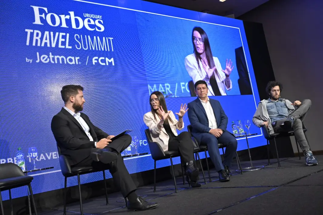 Mathías Buela, Laura Vidal, Julio Andrés Morales y Sebastián Casafúa. Foto: Diego Olivera.